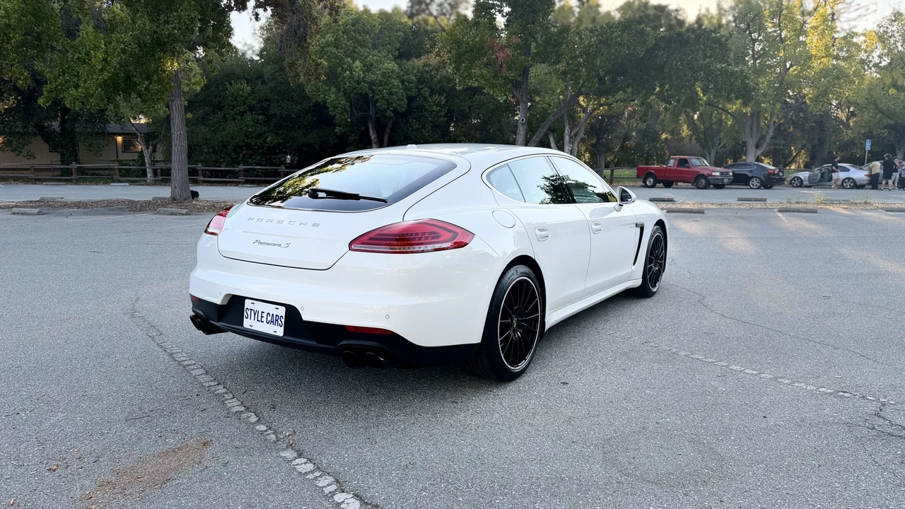 2016 Porsche 970 Panamera S - Image 15 of 31