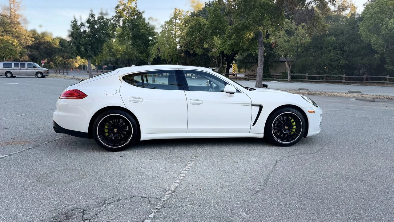2016 Porsche 970 Panamera S - Image 17 of 31