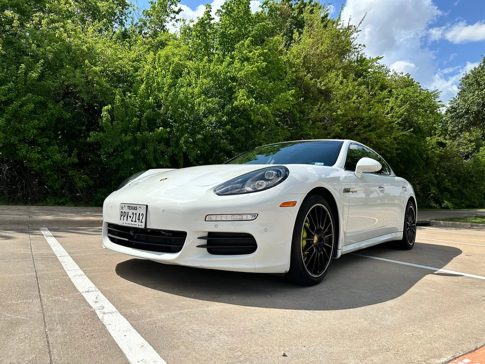 2016 Porsche 970 Panamera S - Image 9 of 31