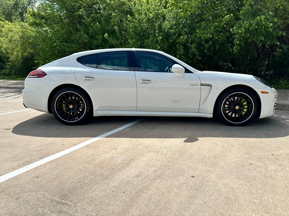 2016 Porsche 970 Panamera S - Image 18 of 31