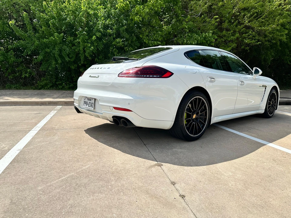 2016 Porsche 970 Panamera S - Image 16 of 31