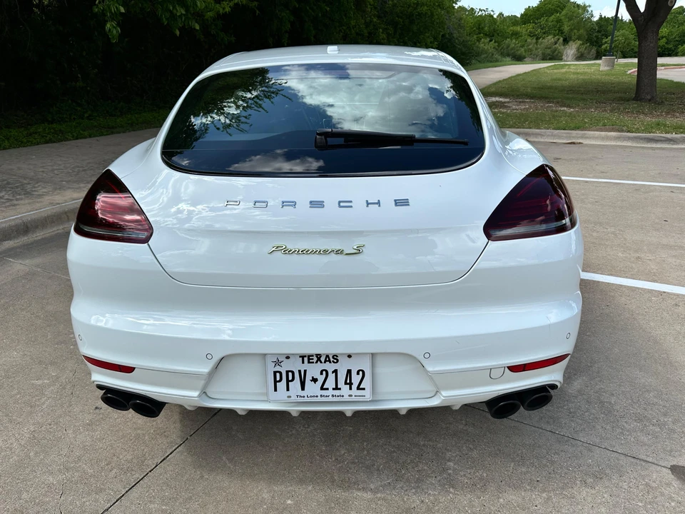 2016 Porsche 970 Panamera S - Image 13 of 31