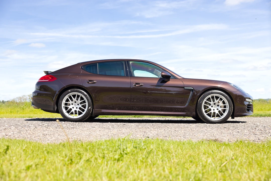 2016 Porsche 970 Panamera S - Image 16 of 31
