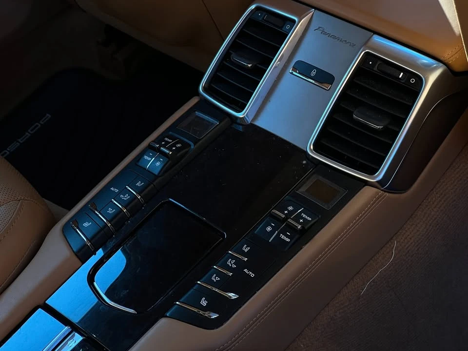 2016 Porsche 970 Panamera S - Image 15 of 18