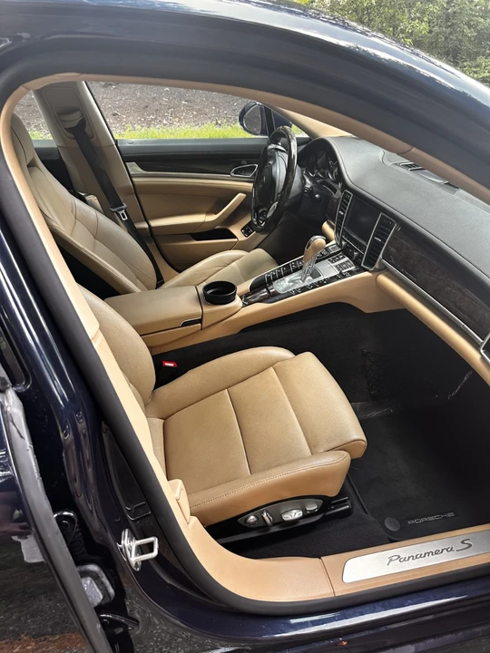 2016 Porsche 970 Panamera S - Image 13 of 16