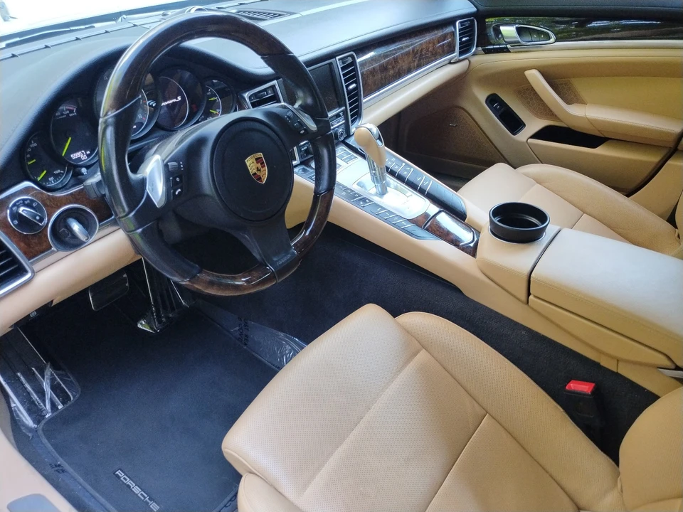 2016 Porsche 970 Panamera S - Image 12 of 16