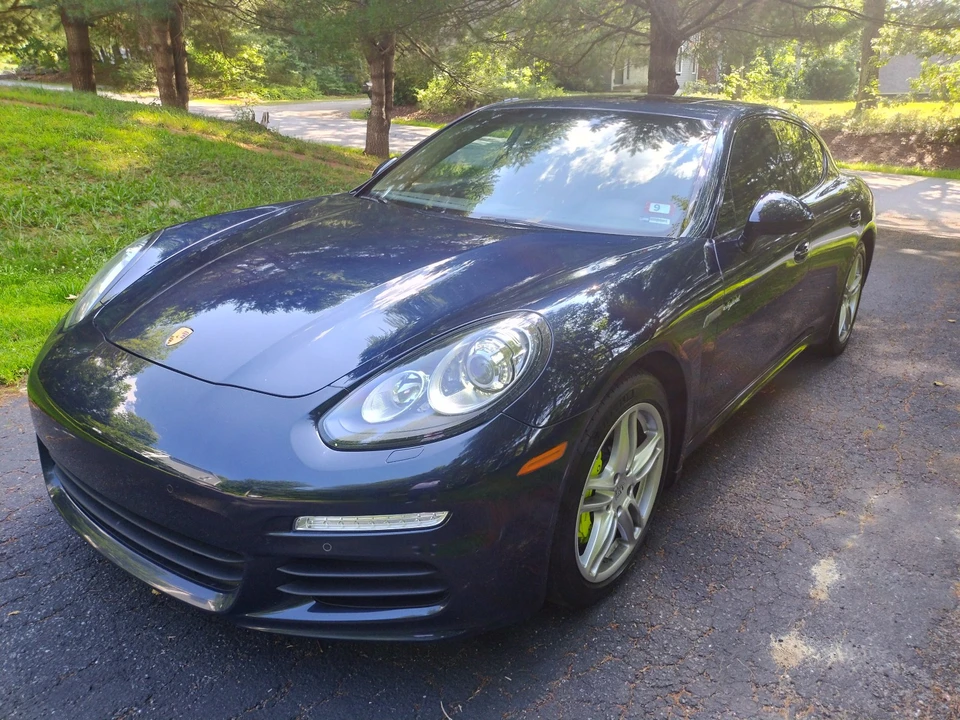2016 Porsche 970 Panamera S - Image 2 of 16