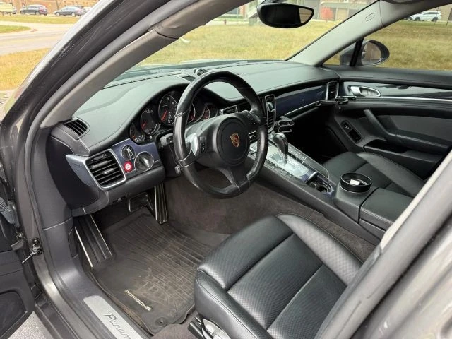 2016 Porsche 970 Panamera - Image 17 of 21