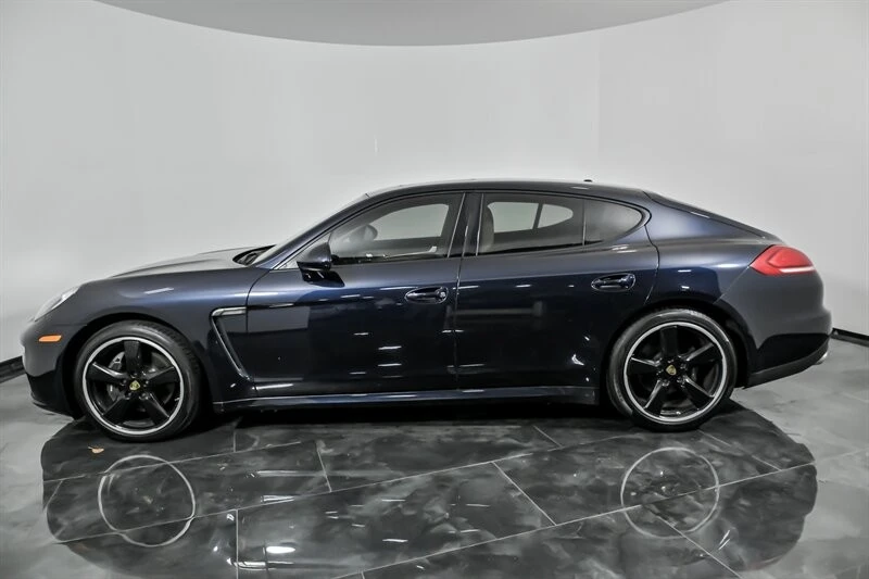 2016 Porsche 970 Panamera - Image 7 of 21