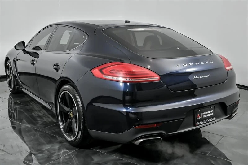 2016 Porsche 970 Panamera - Image 9 of 21