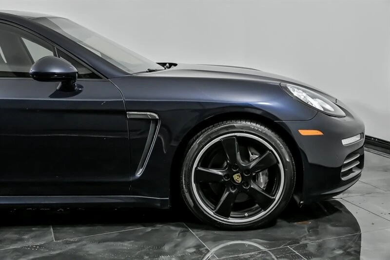 2016 Porsche 970 Panamera - Image 14 of 21