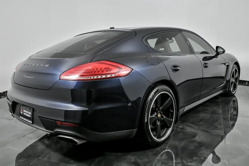 2016 Porsche 970 Panamera - Image 11 of 21