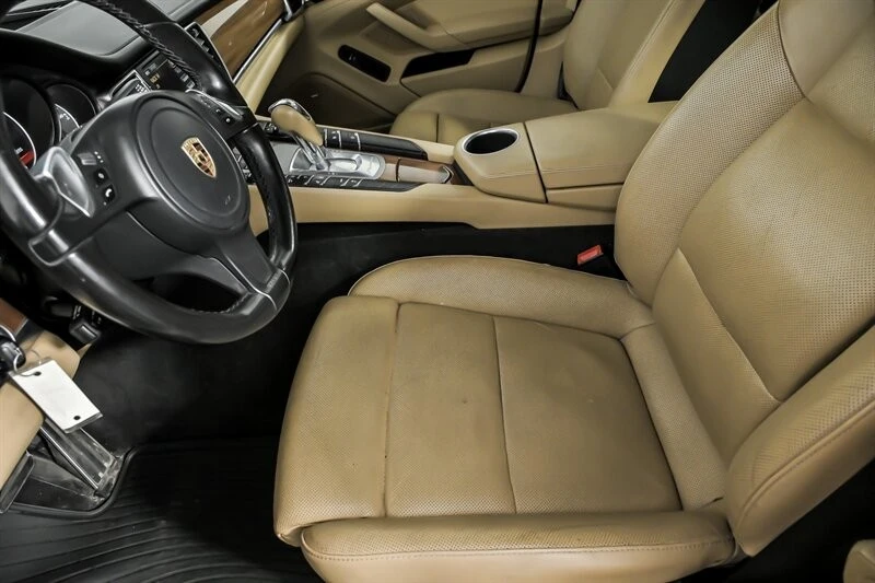 2016 Porsche 970 Panamera - Image 20 of 21