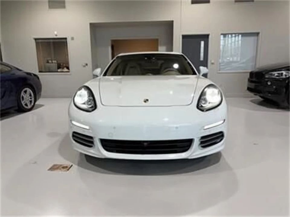 2016 Porsche 970 Panamera - Image 2 of 19