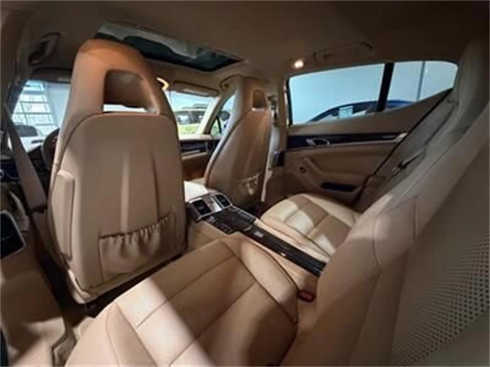 2016 Porsche 970 Panamera - Image 15 of 19