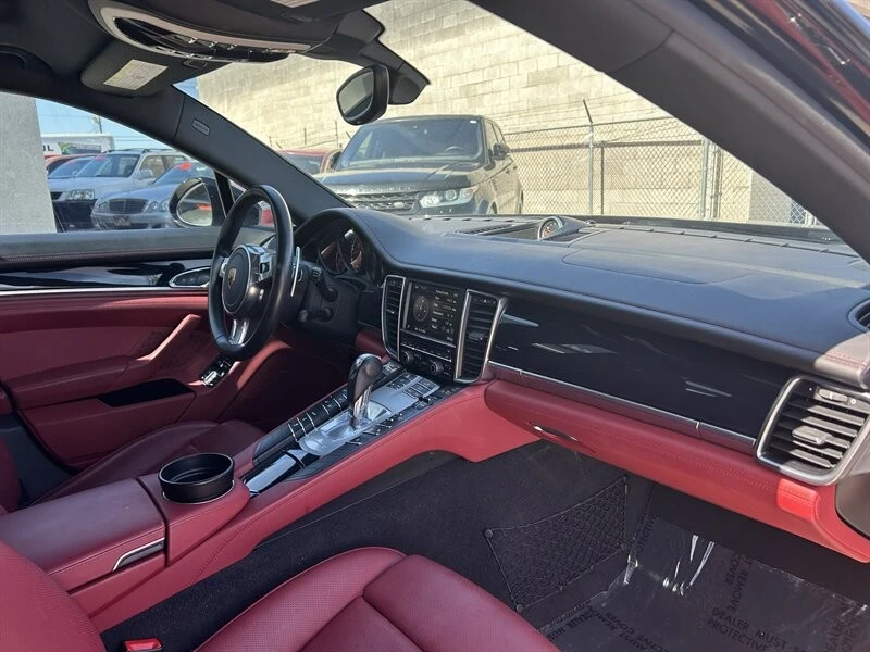 2016 Porsche Panamera - Image 16 of 31