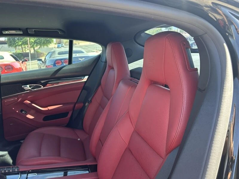 2016 Porsche Panamera - Image 21 of 31