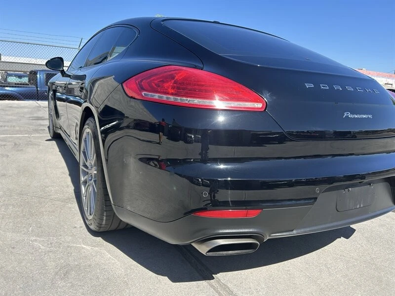 2016 Porsche Panamera - Image 11 of 31