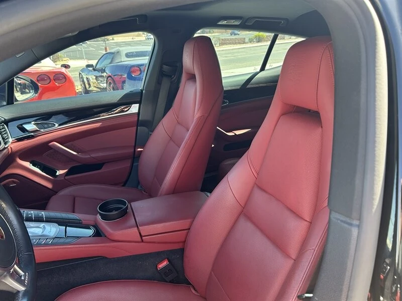 2016 Porsche Panamera - Image 17 of 31