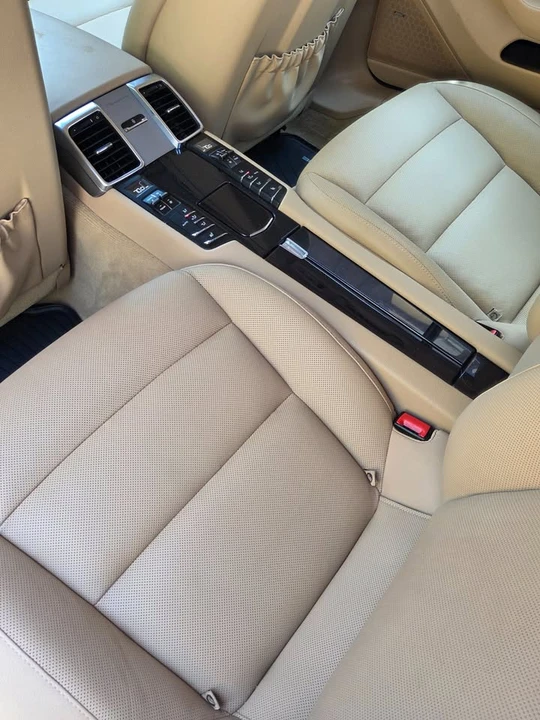 2016 Porsche Panamera - Image 16 of 20