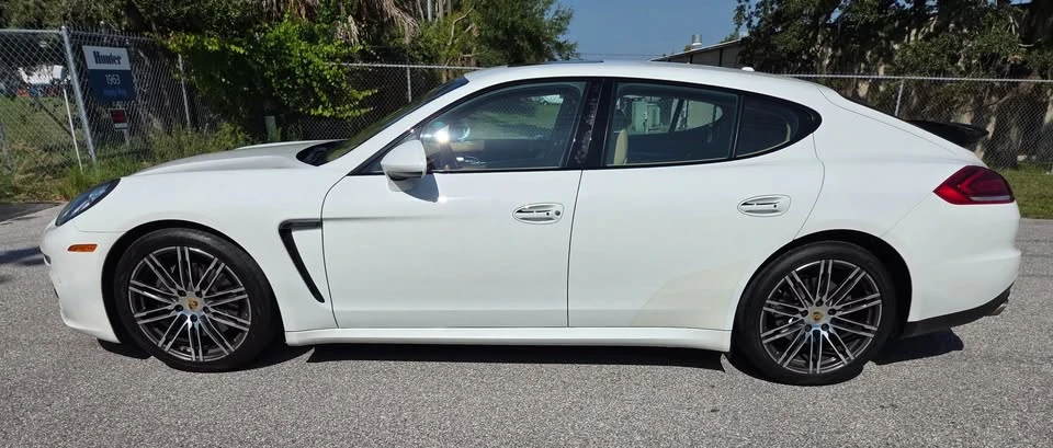 2016 Porsche Panamera - Image 15 of 20