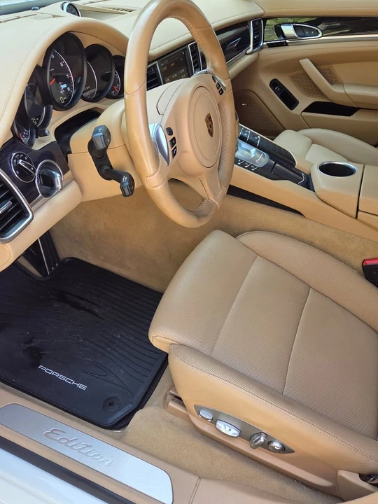 2016 Porsche Panamera - Image 17 of 20