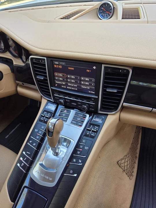 2016 Porsche Panamera - Image 12 of 20