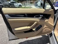 2016 Porsche Panamera - Image 18 of 20