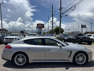 2016 Porsche Panamera - Image 10 of 20