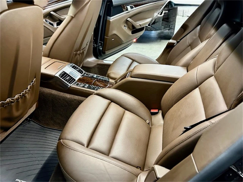 2016 Porsche Panamera - Image 23 of 31