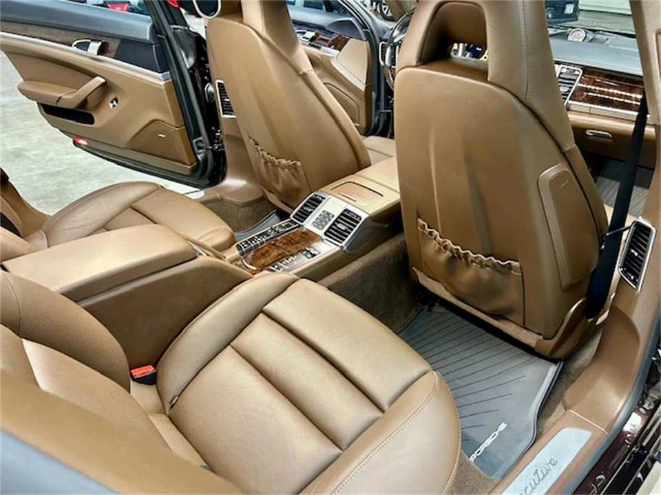 2016 Porsche Panamera - Image 24 of 31