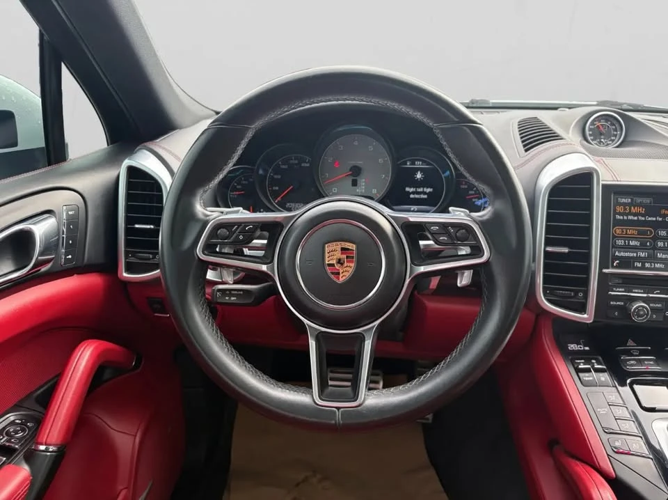 2016 Porsche 958 Cayenne S - Image 12 of 13