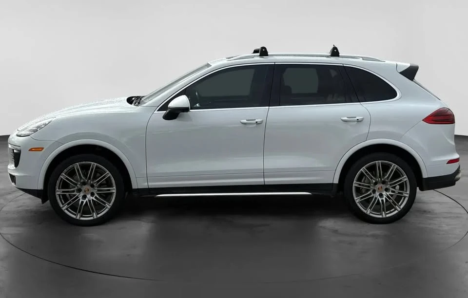 2016 Porsche 958 Cayenne S - Image 2 of 13