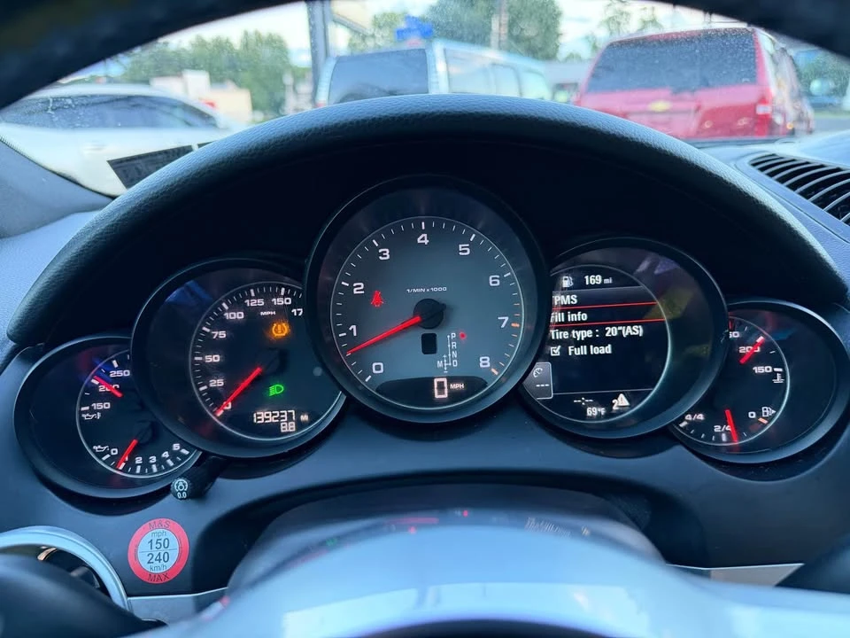 2016 Porsche 958 Cayenne S - Image 17 of 20