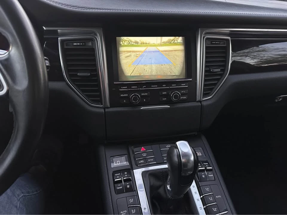 2016 Porsche Macan S - Image 14 of 15