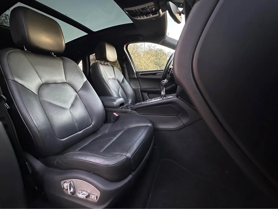 2016 Porsche Macan S - Image 9 of 15