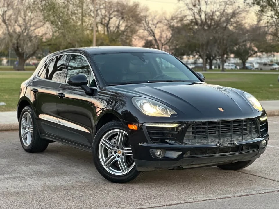 2016 Porsche Macan S - Image 2 of 15