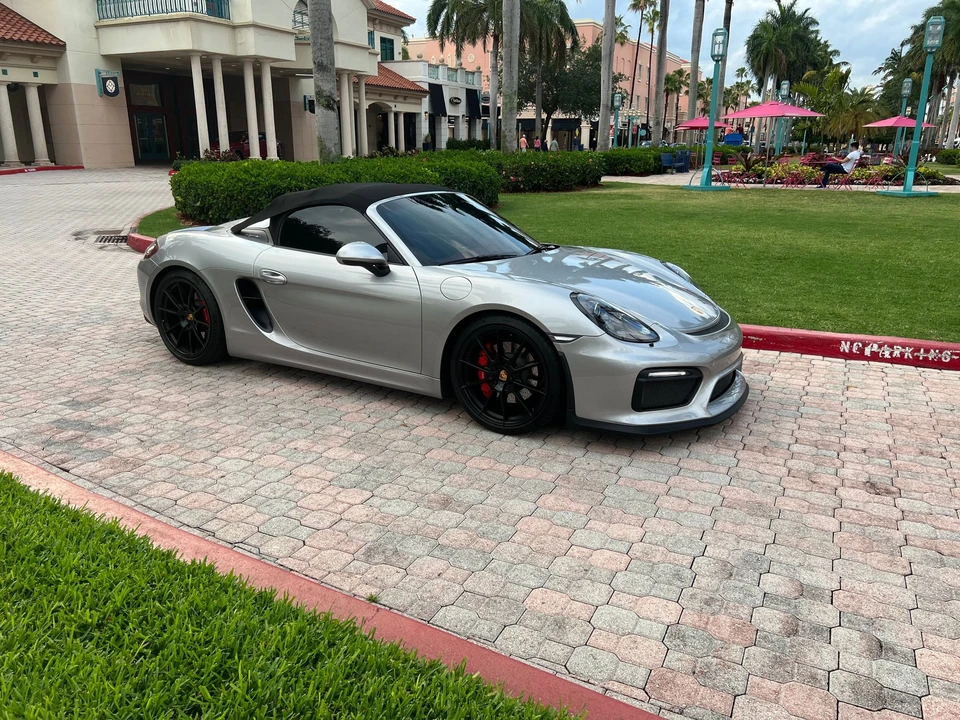 2016 Porsche 981 Boxster Spyder - Image 17 of 26