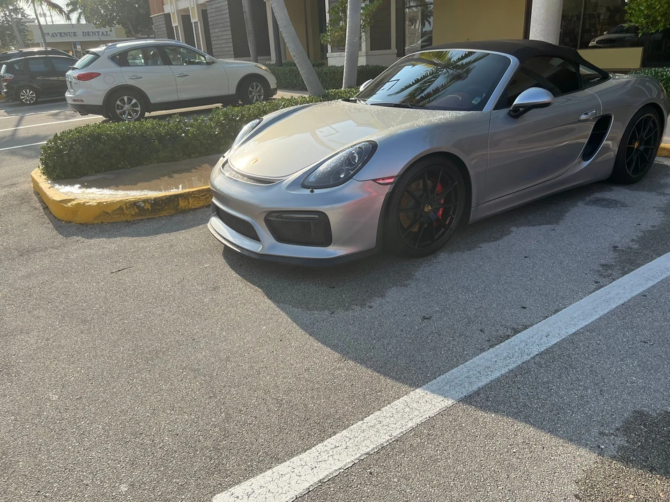 2016 Porsche 981 Boxster Spyder - Image 12 of 26