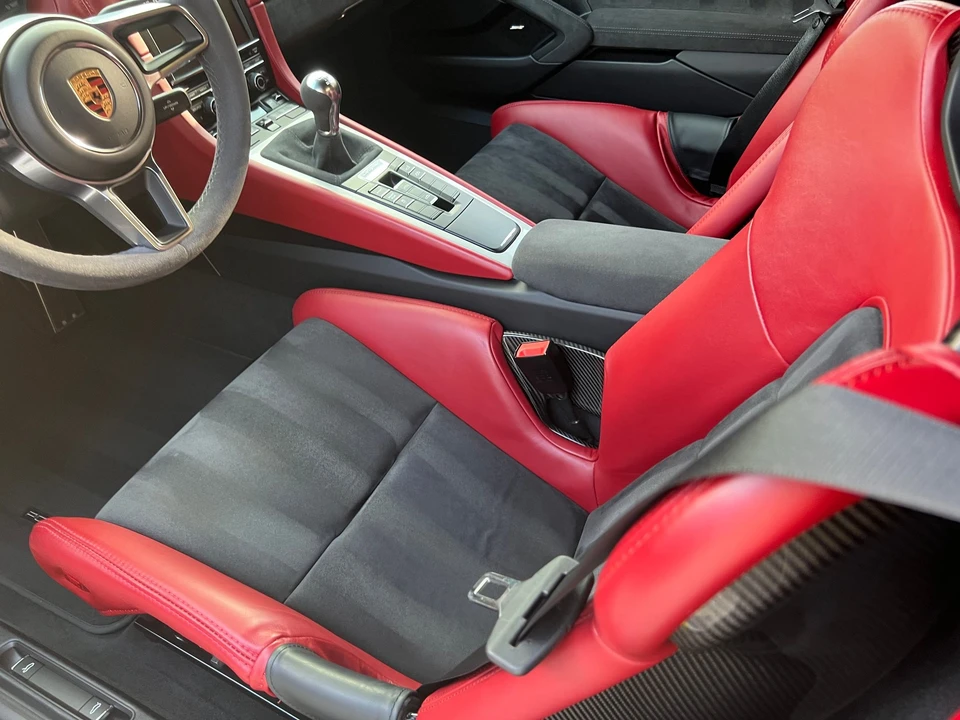 2016 Porsche 981 Boxster Spyder - Image 14 of 26