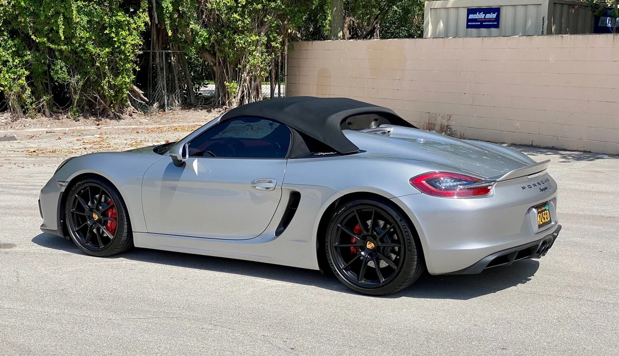 2016 Porsche 981 Boxster Spyder - Image 3 of 26