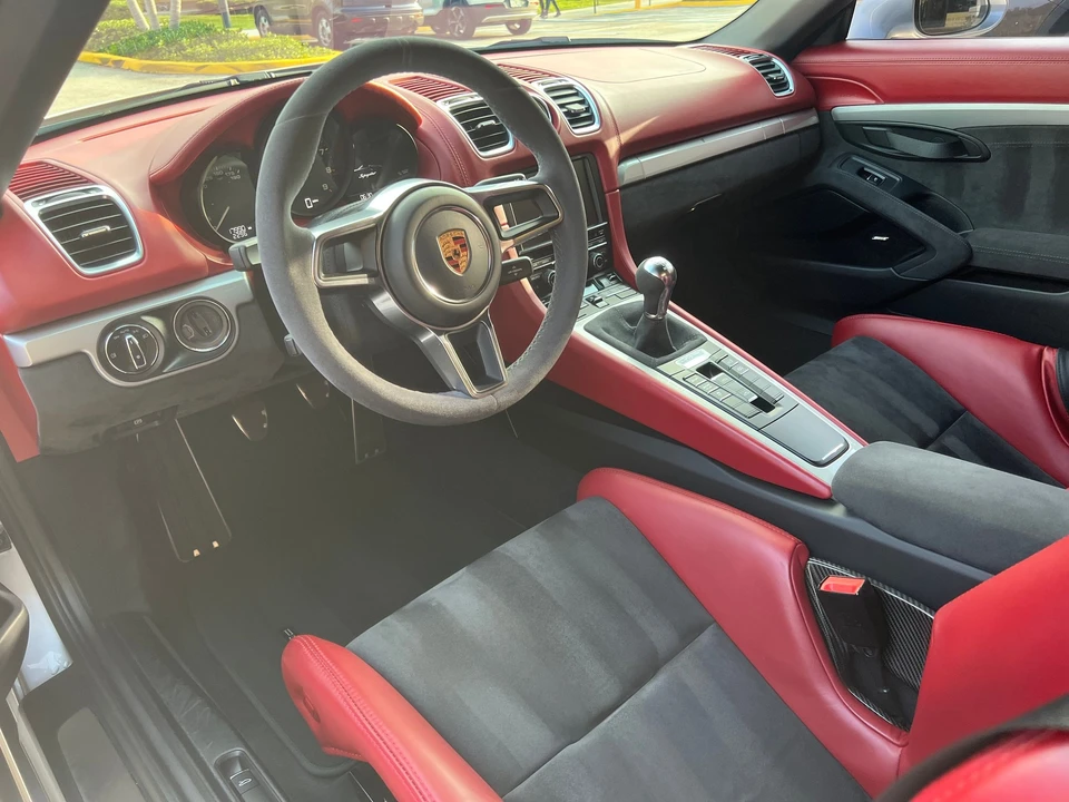 2016 Porsche 981 Boxster Spyder - Image 13 of 26