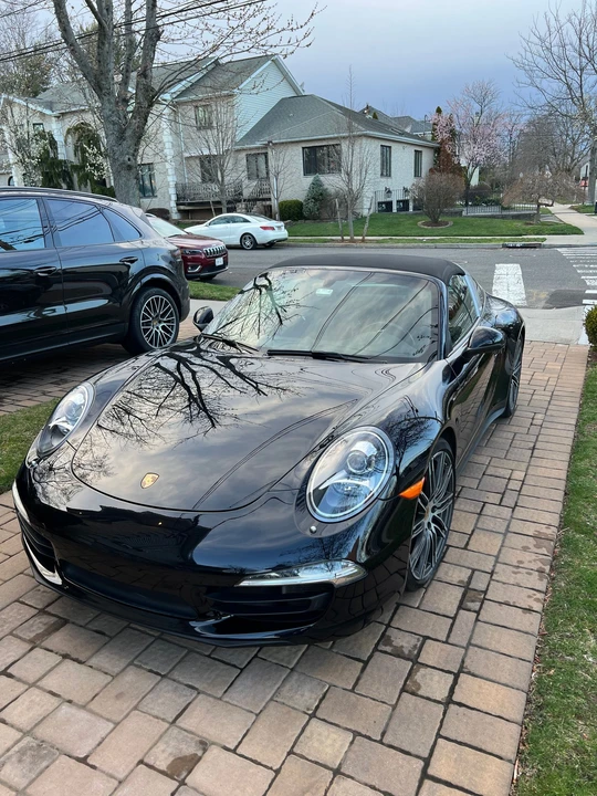 2016 Porsche 991 Targa 4 & 4S - Image 6 of 8