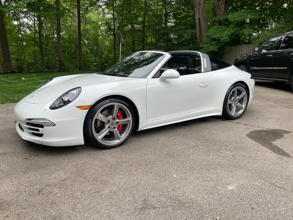 2016 Porsche 991 Targa 4 & 4S - Image 2 of 23