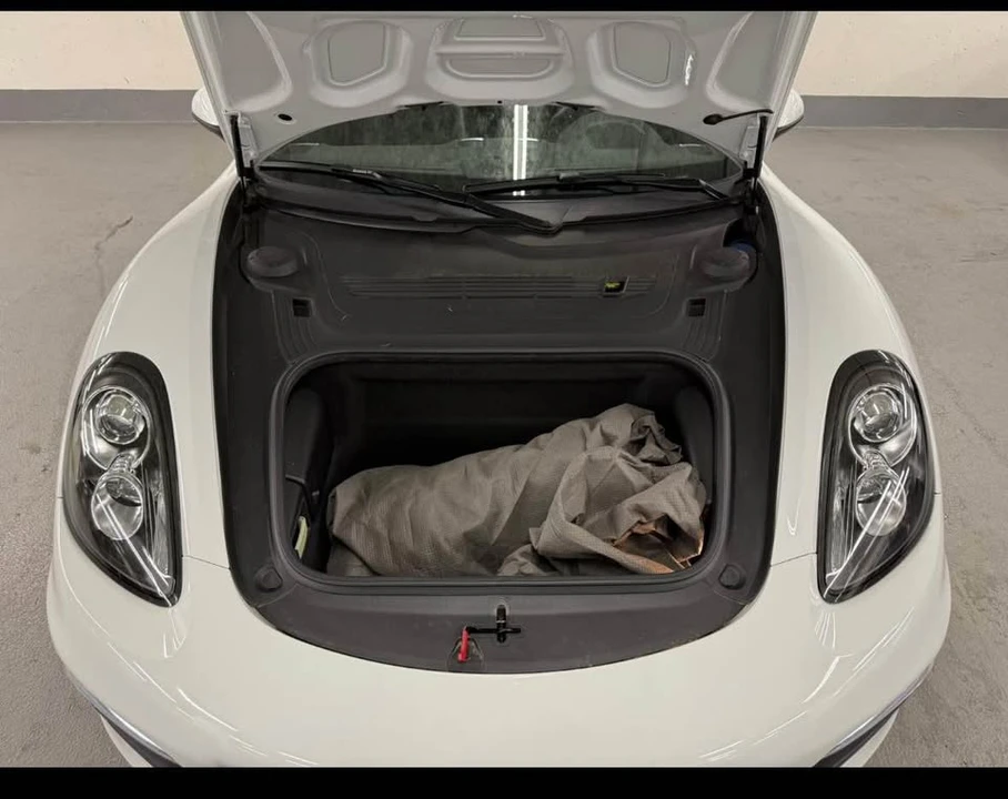 2016 Porsche 981 Boxster - Image 17 of 18