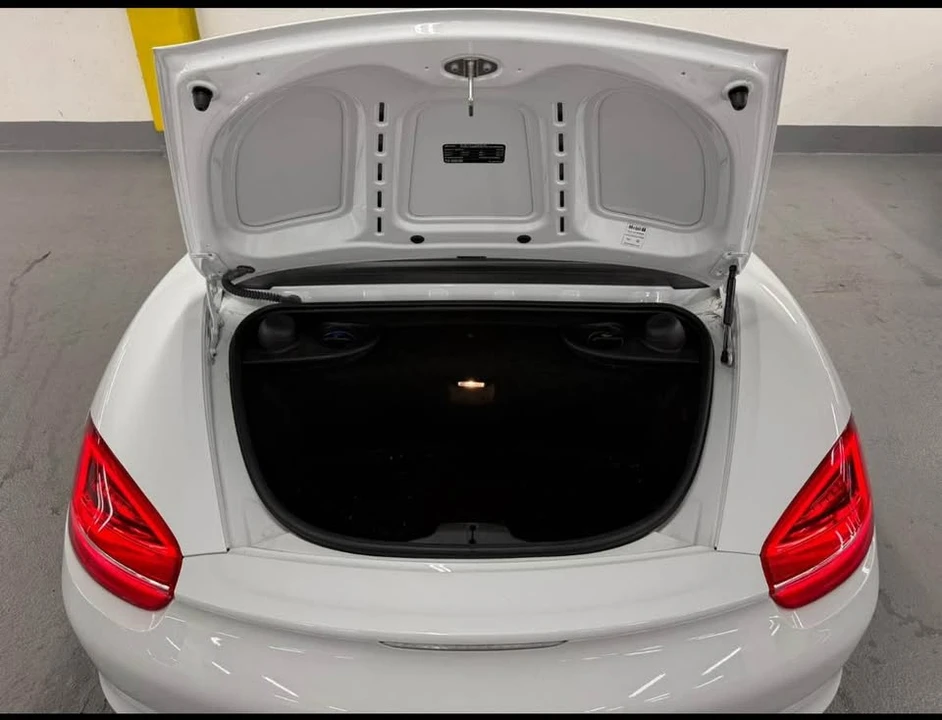 2016 Porsche 981 Boxster - Image 16 of 18