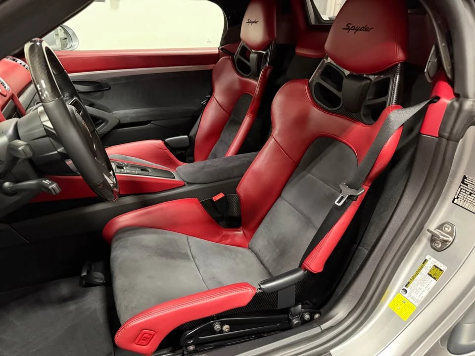 2016 Porsche 981 Boxster - Image 10 of 11
