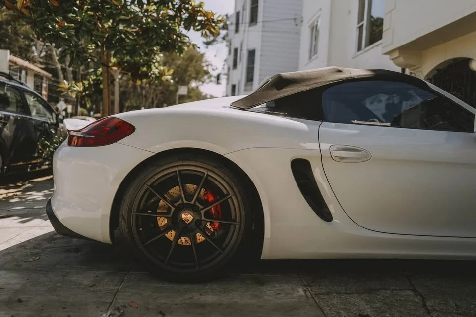 2016 Porsche 981 Boxster Spyder - Image 6 of 19