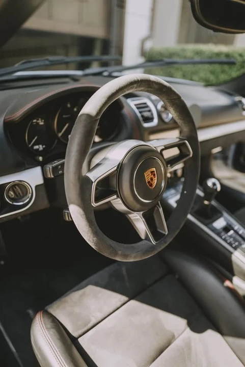 2016 Porsche 981 Boxster Spyder - Image 12 of 19