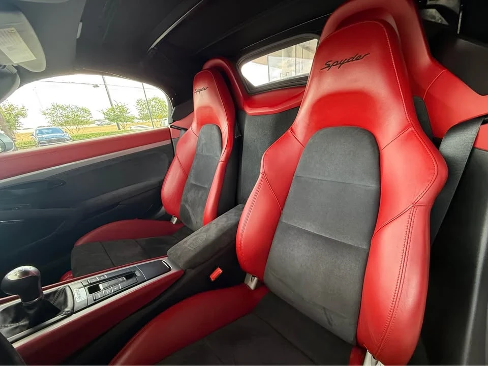 2016 Porsche 981 Boxster Spyder - Image 7 of 10